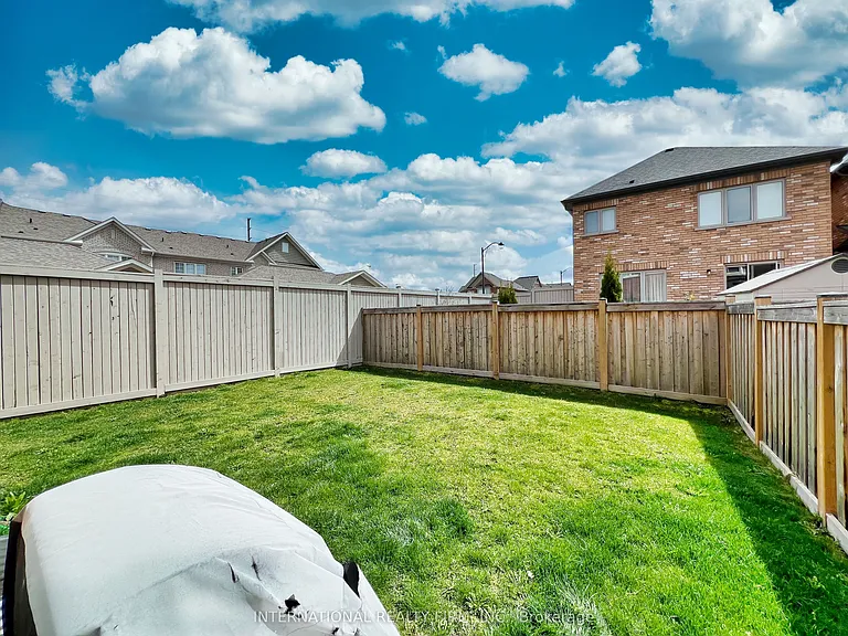 1 Frederick Pearson St — Photo 3