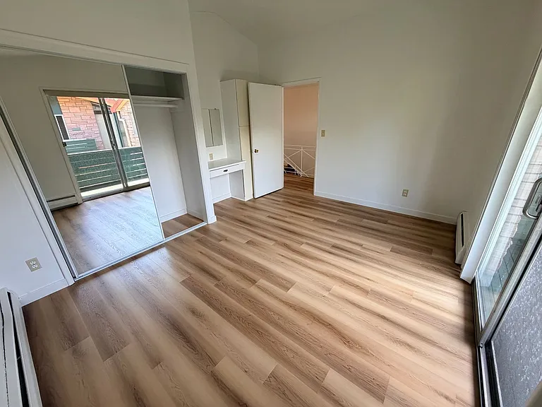 7640 SE Yamhill St #7 — Photo 17