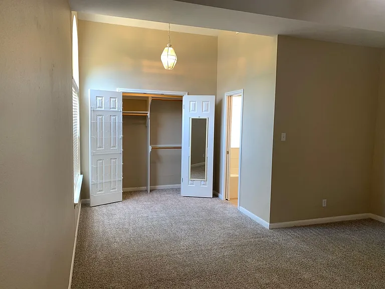 947 River Rock — Photo 15