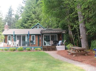 721 E Lakeland Dr, Allyn, WA 98524