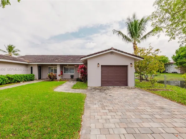 11320 NW 35th Ct, Coral Springs, FL 33065