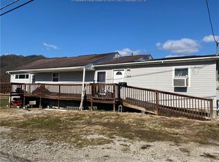302 Clemson Ave, Charleston, WV 25306
