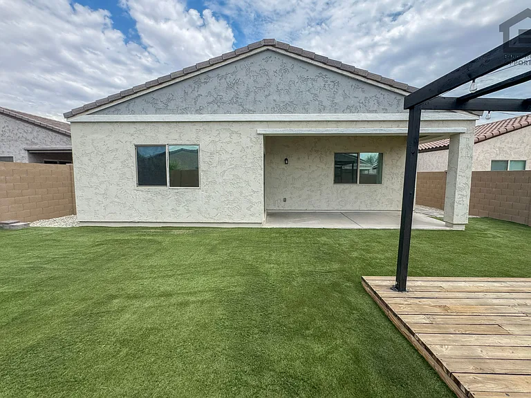 12731 W Myrtle Ave — Photo 30