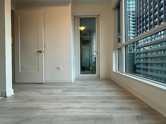 3rd image of 70 Princess St