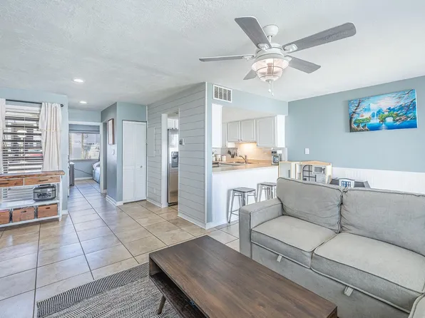 101 Old Ferry Rd Unit 27B, Shalimar, FL 32579