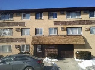 1297 Harding Ave APT 2B, Des Plaines, IL 60016