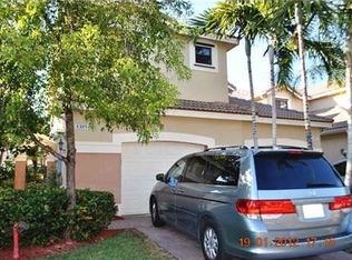 4305 Vineyard Cir, Weston, FL 33332