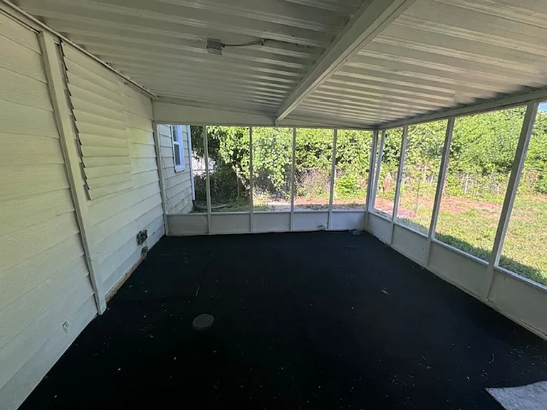 2257 Chambers Rd — Photo 19