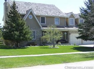 433 Sommerset Dr, Grayslake, IL 60030