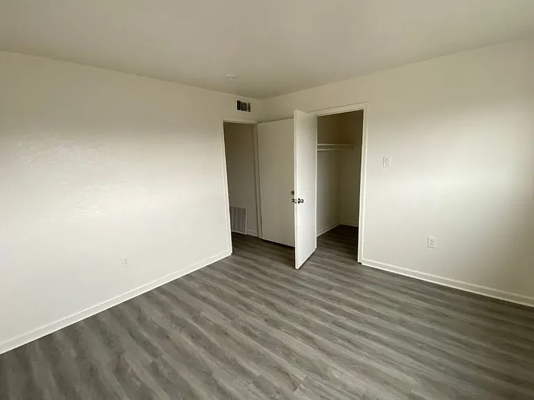 5644 Odea Dr — Photo 11