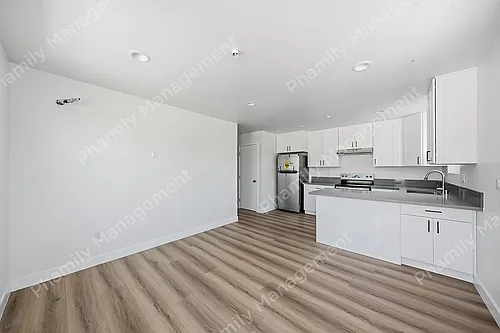 3215 Poplar Blvd Photo 1