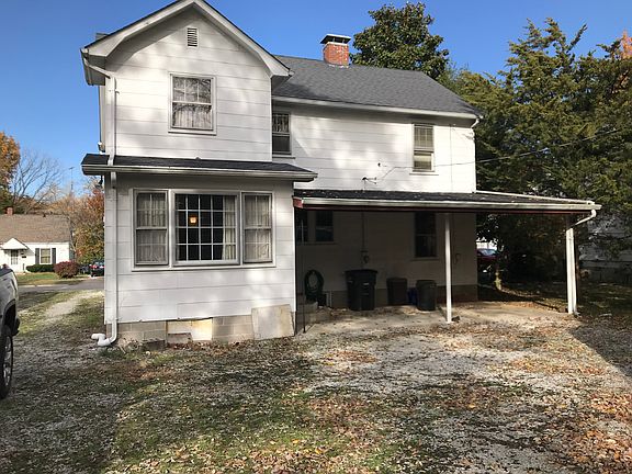 3rd image of 1103 W Walkup Ave