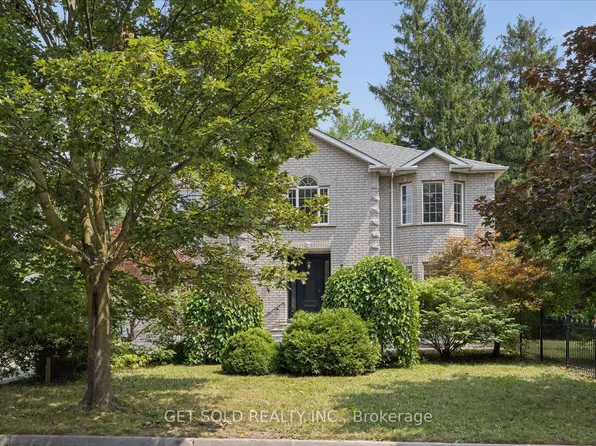 49 Pearson Ave, Richmond Hill, ON L4C 6T3
