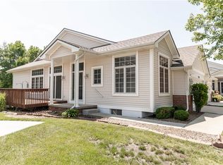 2320 Valley Ridge Pl, West Des Moines, IA 50265