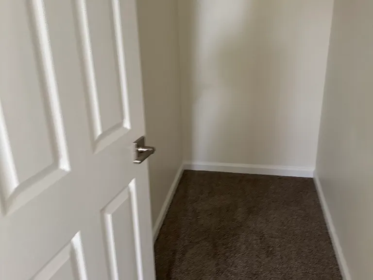 1 W Acorn Ln #1A — Photo 2