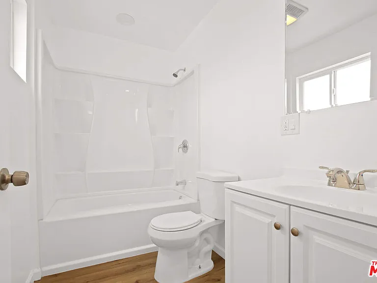 649 W 92nd St — Photo 23
