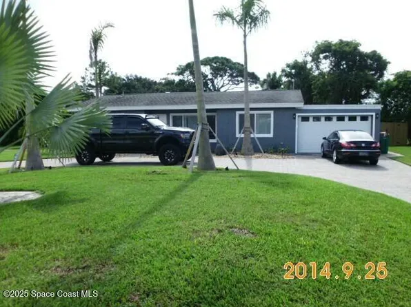 2415 S Fairway Dr, Melbourne, FL 32901