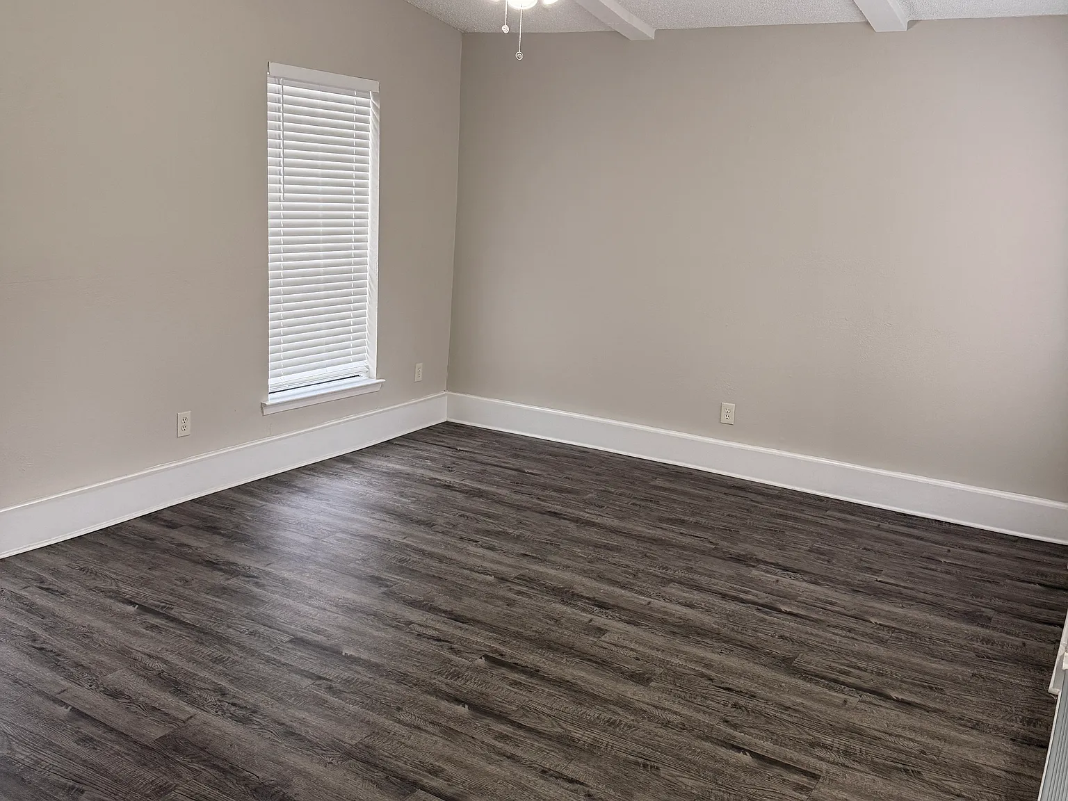 2011 Lavon Creek Ln. Arlington, TX 76006 — Photo 4