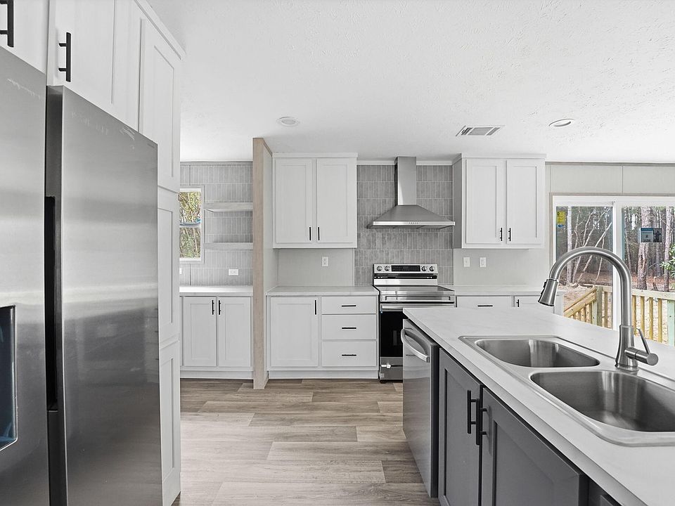 1st image of 522 Watts Ln