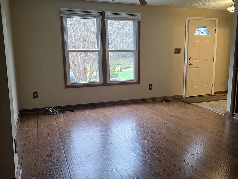 7746 Kidwell Ct — Photo 7