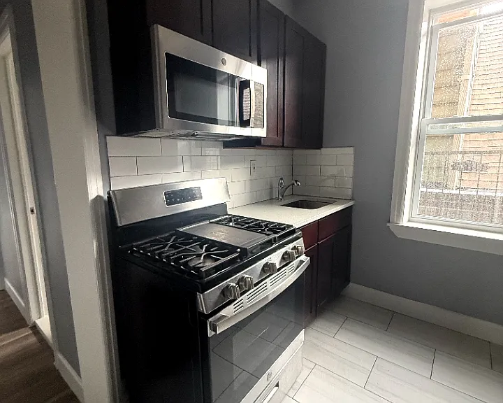 662 Avenue A #A11 — Photo 1