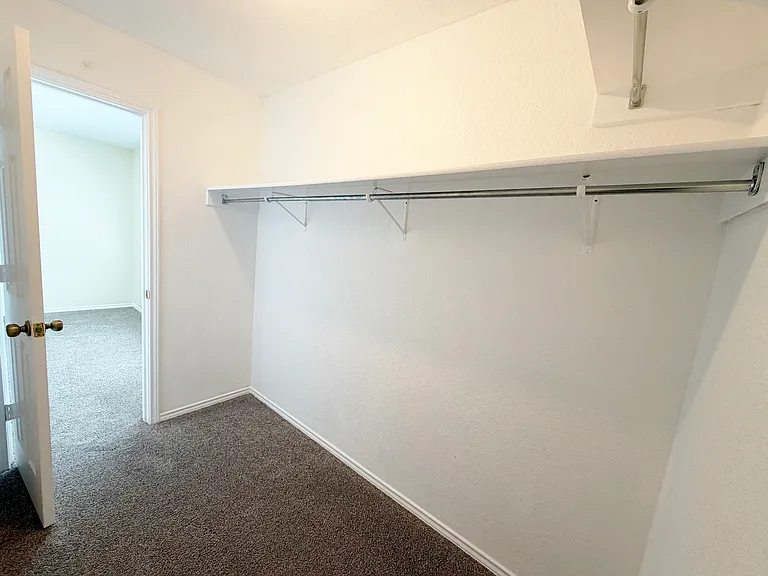 847 Quitman Oak — Photo 33