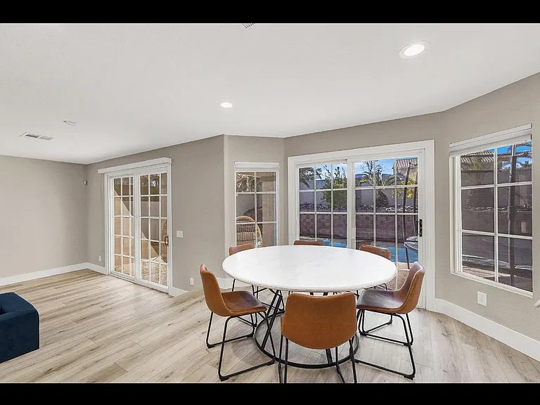 3841 Cranbrook Hill St — Photo 5