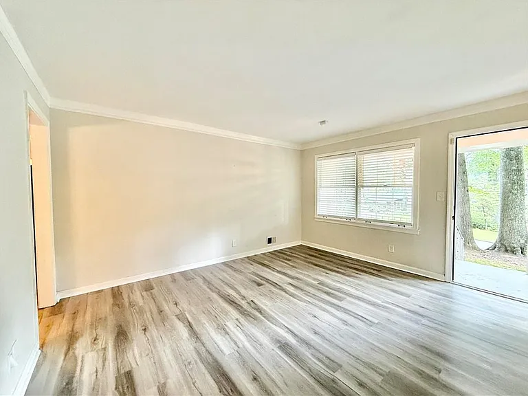 3463 Canadian Way — Photo 3