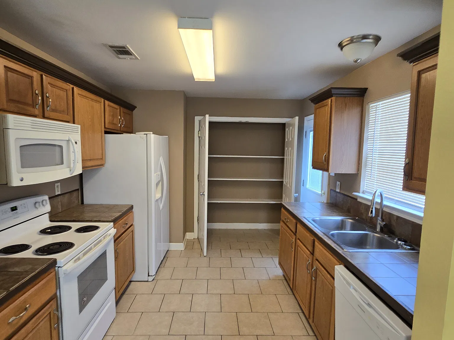 3 bed, 1268 sqft, $1,500 — Photo 4