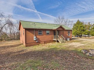 29 Winding Ln, Yellville, AR 72687