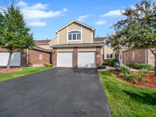 8660 Ballycastle Ln, Tinley Park, IL 60487
