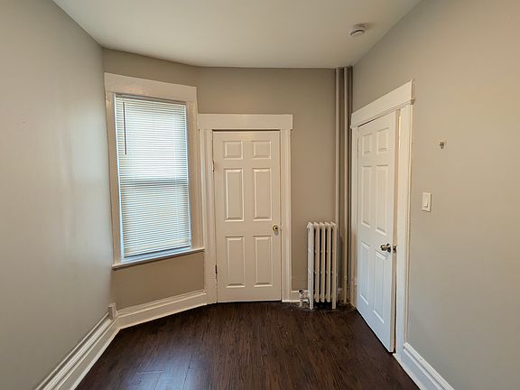 5th image of 47 Park Pl APT 1