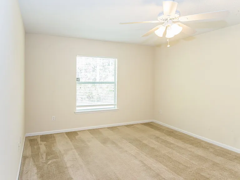 4143 Sherman Hills Pkwy W — Photo 7