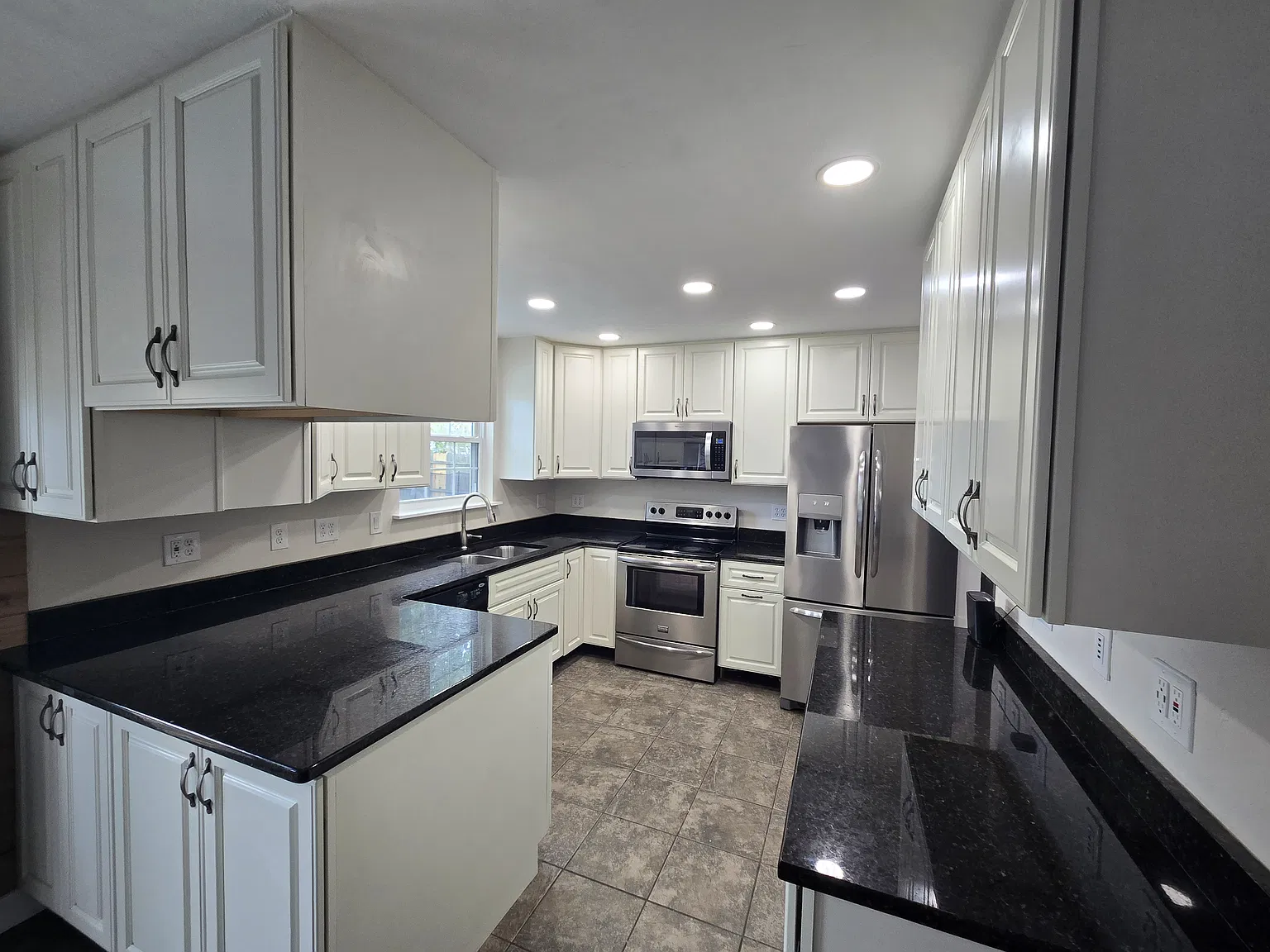 Tall Pine Dr, Port Orange — Photo 3
