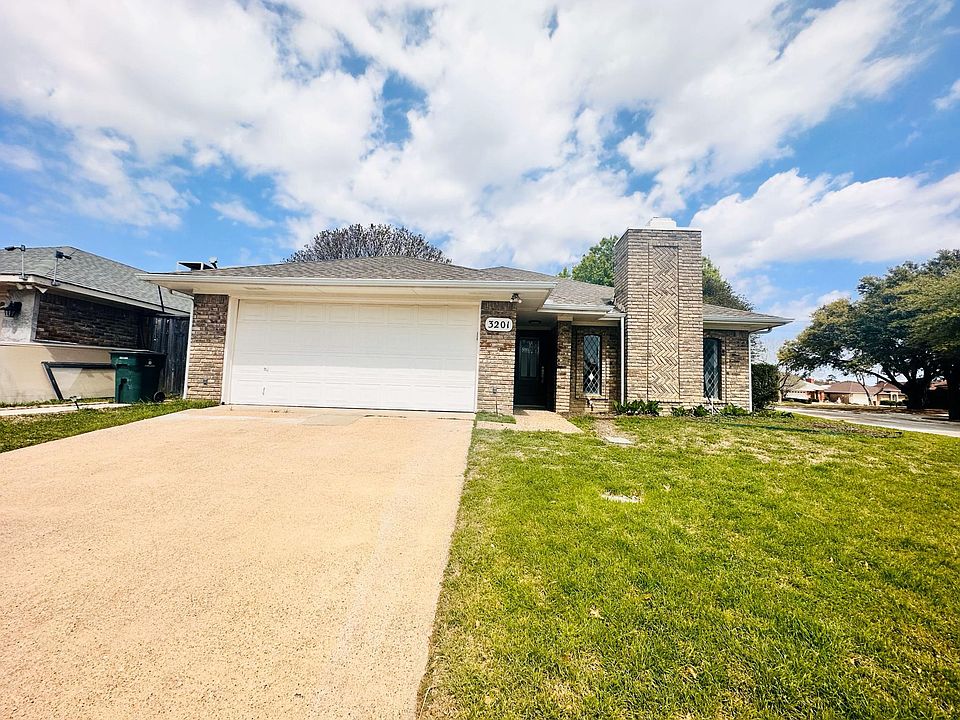 1st image of 3201 Laurel Oaks Ct