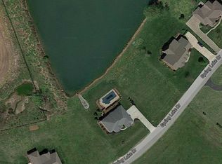 135 Spring Lake Dr, Harrodsburg, KY 40330