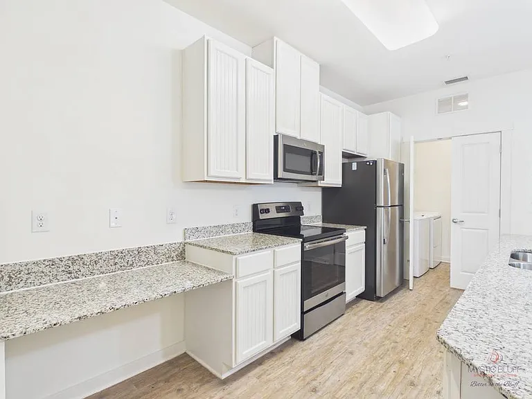 305 Mohegan Ave #8101 — Photo 11