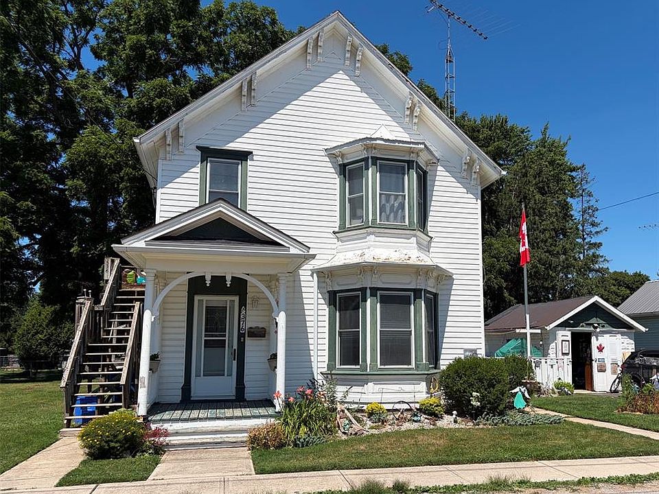 1st image of 376 Brown St
