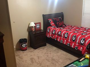 126 Foxglove Rd, Fitzgerald, GA 31750