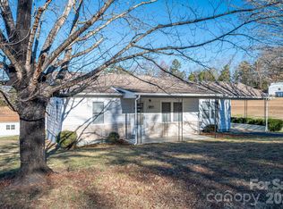 897 Calloway Rd, Lincolnton, NC 28092