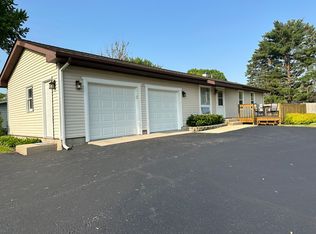 2521 Michael St, Wonder Lake, IL 60097