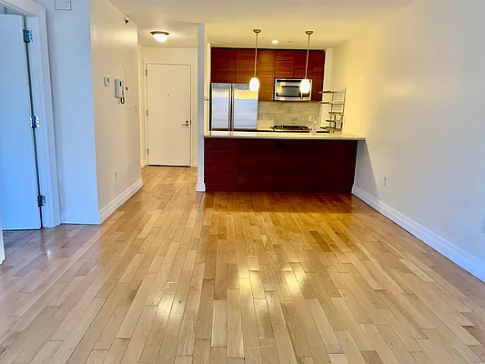 Rented by BARNES New York | media 11