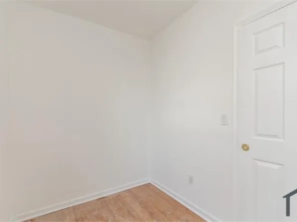 255 E Elkhart St, Philadelphia, PA 19134