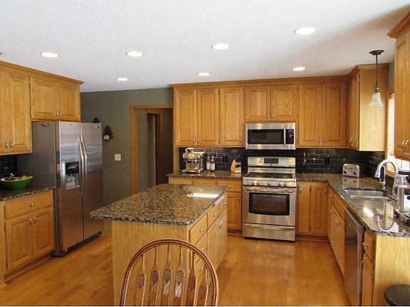 3rd image of 8057 Enclave Bay