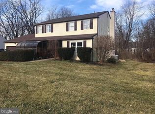 712 Vance Dr, Glenside, PA 19038