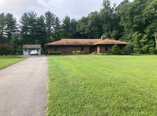 15827 Bellis Dr, Woodbine, MD 21797