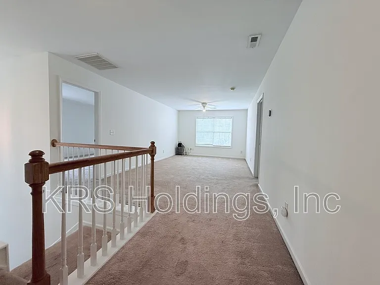 1904 Beckwood Ct — Photo 7