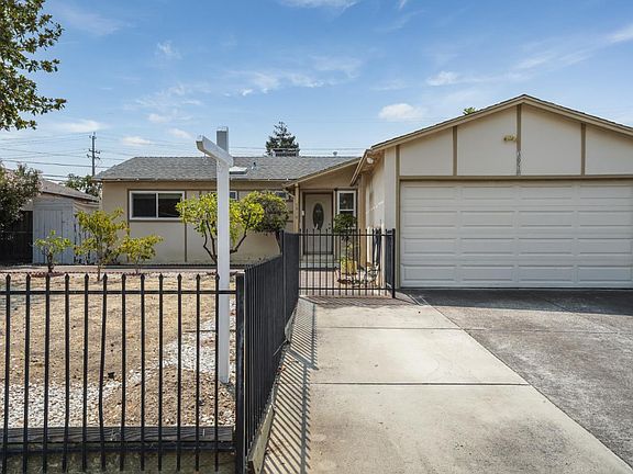 5th image of 3010 Bigwood Dr