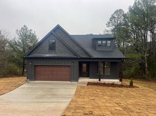 90 Stones River Dr, Chickamauga, GA 30707