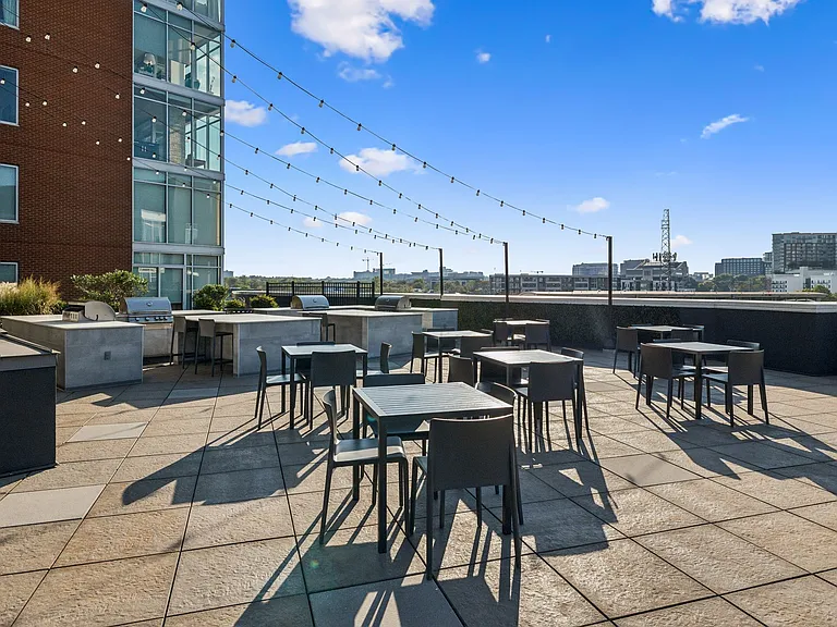 600 12th Ave S #2103 — Photo 34